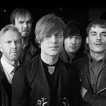 Porträtt Mando Diao. Tåg i Bergslagens tåg 9068 är döpt efter Mando Diao